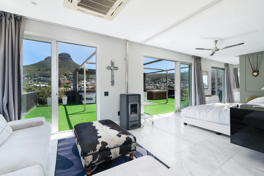 3 Bedroom Property for Sale in Oranjezicht Western Cape